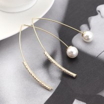 New Korean Fashion Cool All-match Pearl Earrings Female Creative Exaggerated Letter V Triangle Ear Jewelry Wholesale 140027