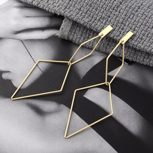 New European and American Exaggerated Fashion Simple Diamond Hollow Earrings Women S925 Silver Needle Ornament 140146