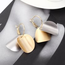 European Creative Retro Round Plate Double Color Metal Earrings Female Gold Plated S925 Silver Needle Stud Earrings 140145