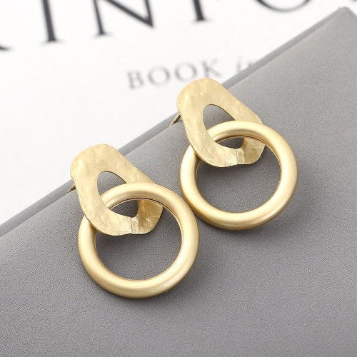 European and American Simple Fashion Irregular Geometric Metal Circle Earrings Women S925 Silver Pin Small Jewelry 140148