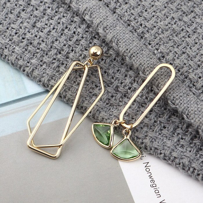 New Korean Personality Dress Fan Earrings Ladies Fashion Exaggerated Irregular Geometric Earrings Jewelry 139994