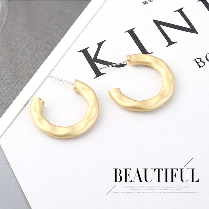925 Sterling Silver Needle Stud Earrings Female European New Style Fashion Cool Hollow-out C-Shaped Letter Earrings Ring 138882