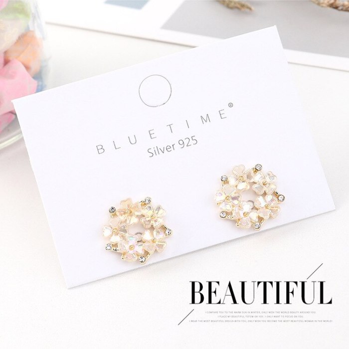S925 Silver Needle Clover of Four Leaves Earrings Elegant Diamond Set Flower Earrings Female Cool All-match Jewelry 140501