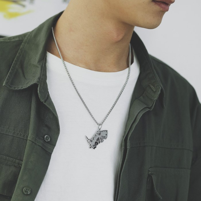 Korean Small Dinosaur Necklace Men's Personality Hip-hop Tide Men's Pendant Titanium Steel Simple Student Jewelry Gb1745.