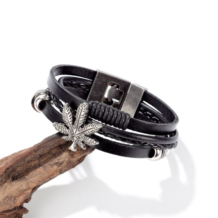 European and American Classic Retro Multilayer Woven Maple Leaf Men's Leather Bracelet Stainless Steel Bracelet Gb1410