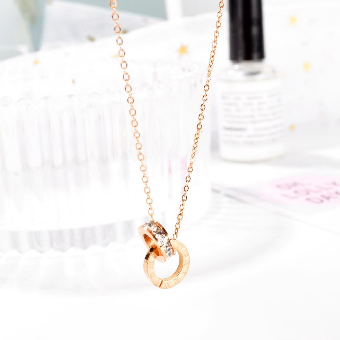 Japanese and Korean Fashion Sweet Wind Clavicle Chain Necklace Female Zirconium Roman Numeral Double Ring Pendant Gb1766