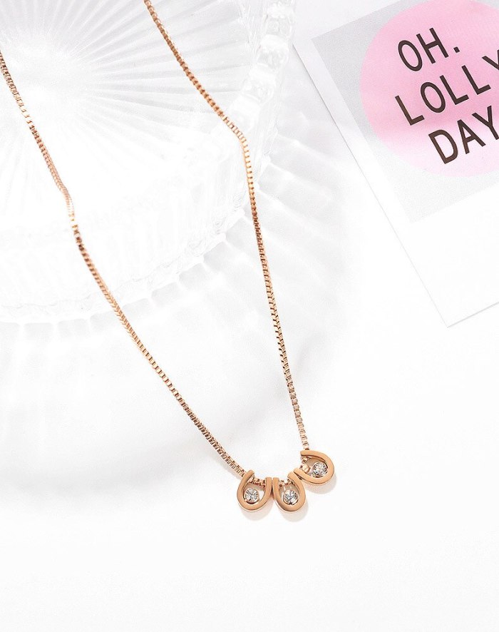 Ins Japan and South Korea Temperament Joker Titanium Steel Ladies Clavicle Chain Necklace Plated Rose Gold Necklace Gb1754