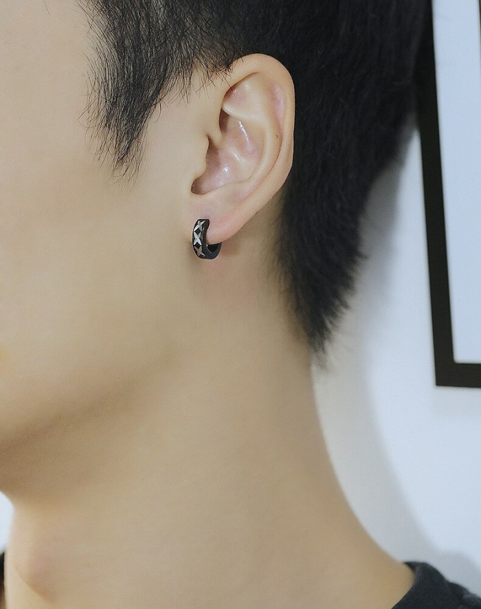 Japan and South Korea New Stud Earrings Fashion Pattern Titanium Steel Men's Personality Earrings Jewelry Wholesale Gb642