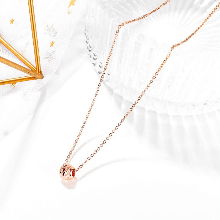 Japanese and Korean Rose Gold Necklace Feminine Collarbone Chain Exquisite Titanium Pendant Jewelry Wholesale Gb004