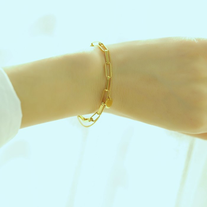 Korean Love Smiling Face Multilayer Winding Hand Jewelry Ladies Titanium Steel Bracelet Wholesale Gb1124