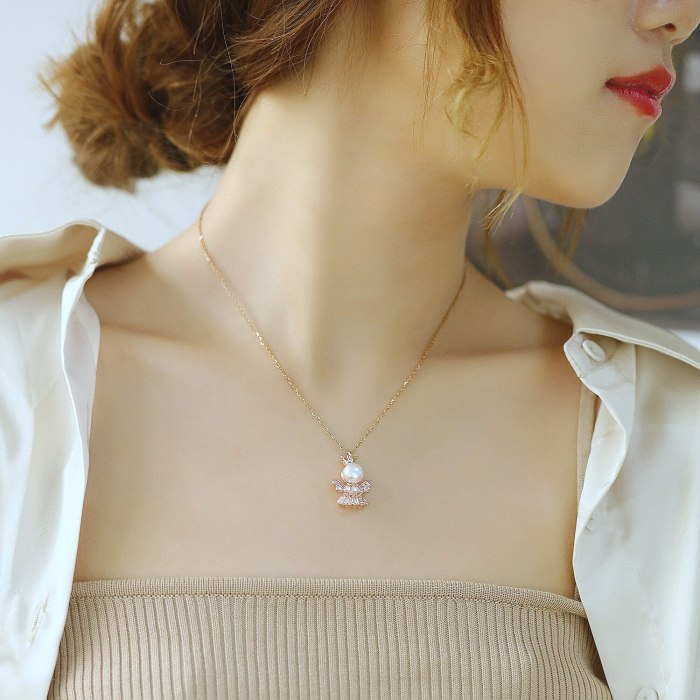 Japanese and Korean Stainless Steel Style Pearl Inlaid Diamond Little Princess Angel Lady Necklace Gb005