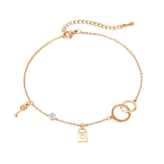 Japanese and Korean Sweet Style Smiling Face with Diamond Accessories Women's Key Lock Titanium Steel Chain Wholesale Gb119