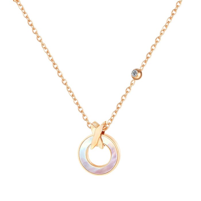Ins Titanium Steel Necklace Female Round Mother Shell Pendant Clavicle Chain GB1718
