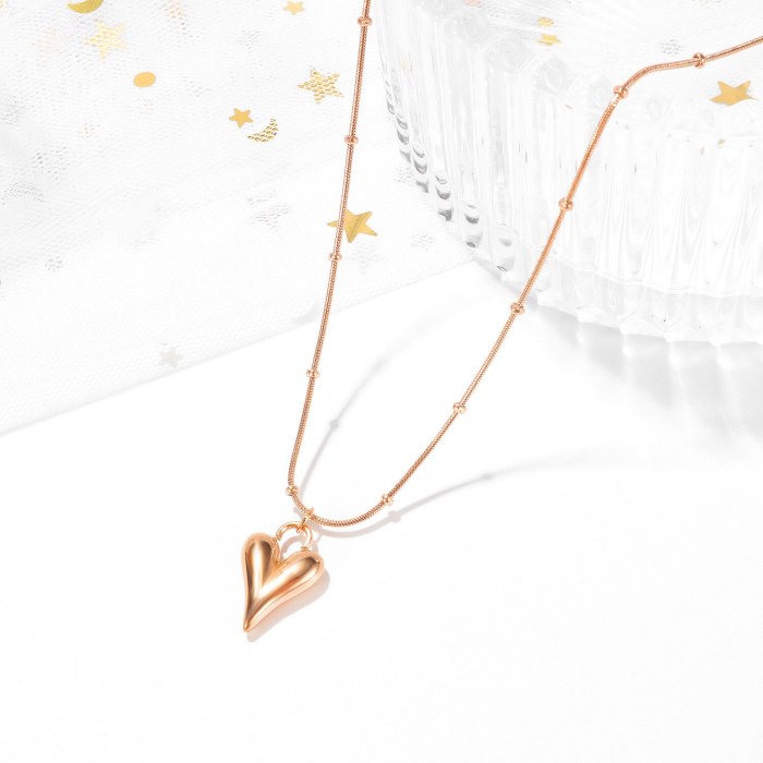 Japanese-Korean Temperament Titanium Steel Necklace Female Ins Long Peach Heart Collarbone Chain Pendant Gb1722