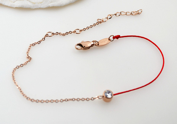 New creative titanium steel red rope Anklet knitting rose gold women's single diamond versatile simple chain girl red rope