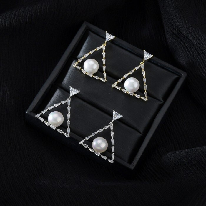 S925 Pure Silver Needle Pearl Zircon Inlaid Earrings Korean Version Exquisite Triangle Geometry Earrings Wholesale Qxwe1023