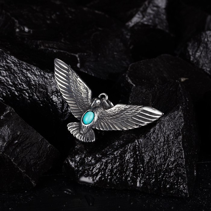 European and American Style Men's Titanium Steel Eagle Wings Pendant Personalized Stainless Steel Jewelry Wholesale Gb1844