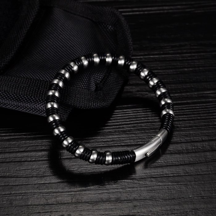 European and American Personality Creative Trend Titanium Steel Magnetic Clasp Bracelet Retro Fiber Woven Men's Bracelet Gb1423