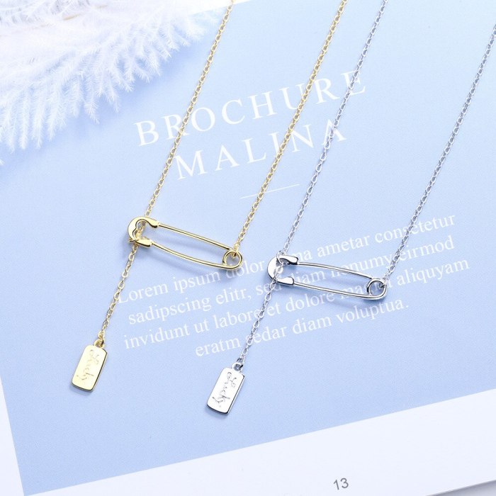 Korea Simple New Trendy Brooch LOVE Pendant Necklace Female Long Clavicle Chain XzDZ518