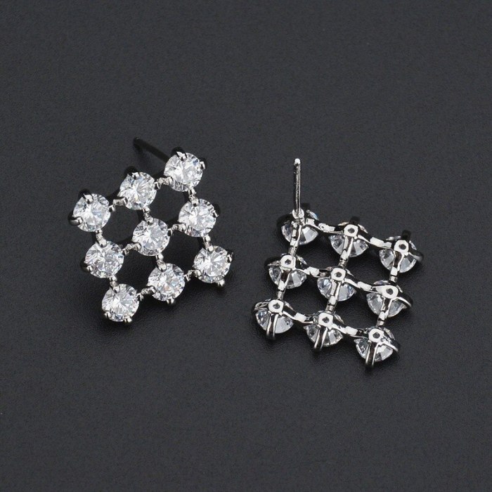 Geometric Earrings Personality Korea Temperament Square Earrings Female Hollow Short Earrings Fashion Jewelry QxWE955