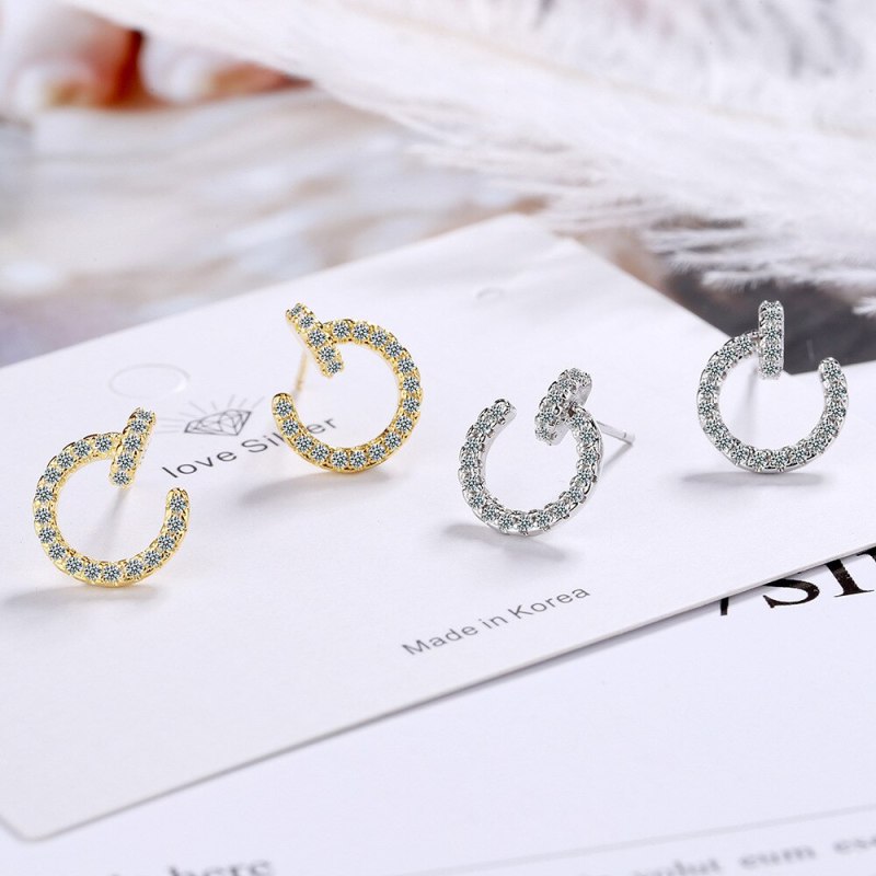 Exquisite Stud Earrings Simple Women's Small Earrings Korean Earrings Xzed893