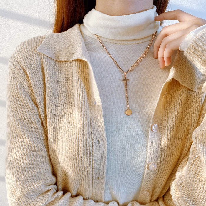 European and American Simple Elegant Suyuan Brand Pendant Necklace Personalized Cross Sweater Chain Gb1863