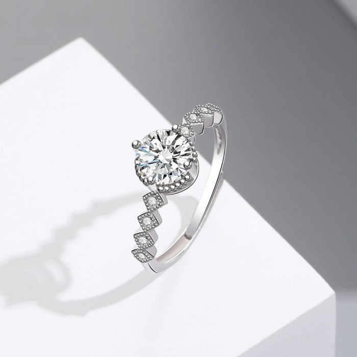 Ring New Korea Temperament Fashion Design Exquisite 925 Sterling Silver Simple Mosang Diamond Light Luxury Ring MlK675