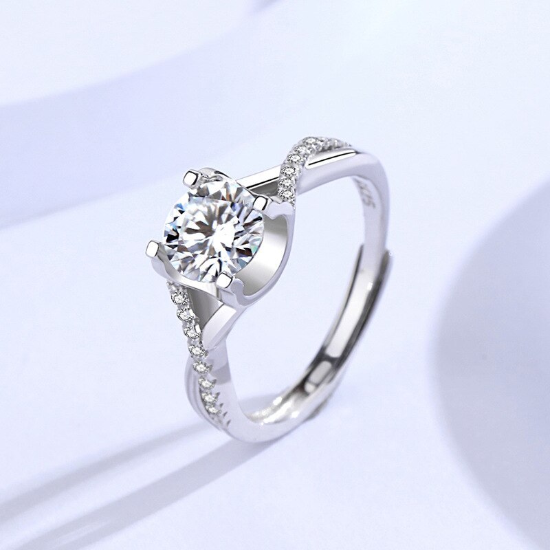 S925 Sterling Silver Moissanite Ring Classic Temperament Exquisite Four-claw Engagement Diamond Ring MlK944