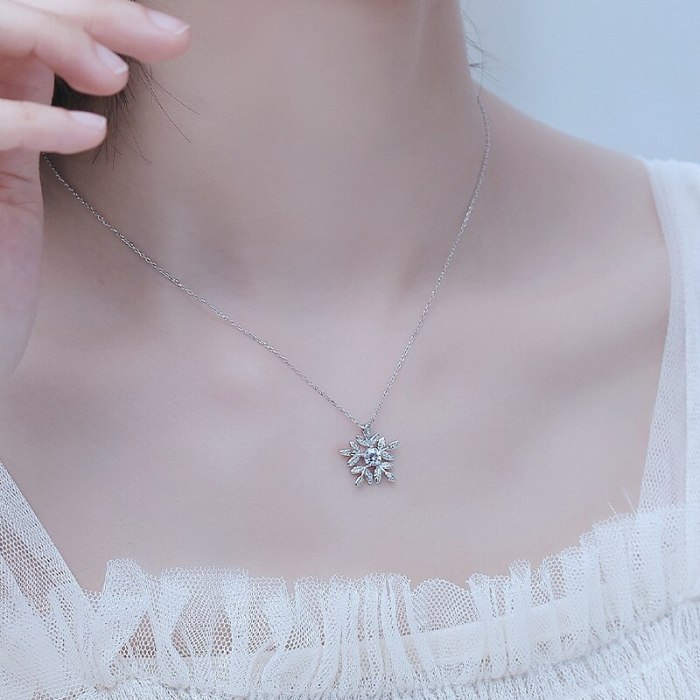 S925 Sterling Silver Jewelry Micro Inlaid Zircon Necklace Female Mori Flower Clavicle Chain Pendant MlA2147