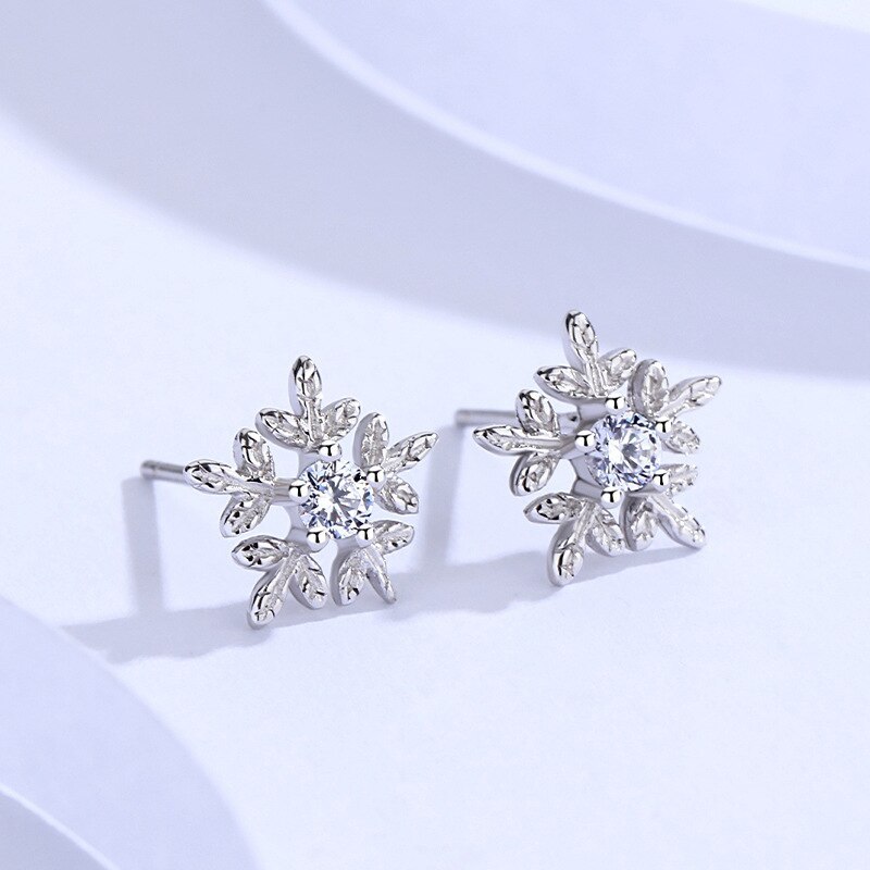 S925 Pure Silver Jewelry Snowflake Studs Female Temperament Korean Version Earrings New Accessories MlF237