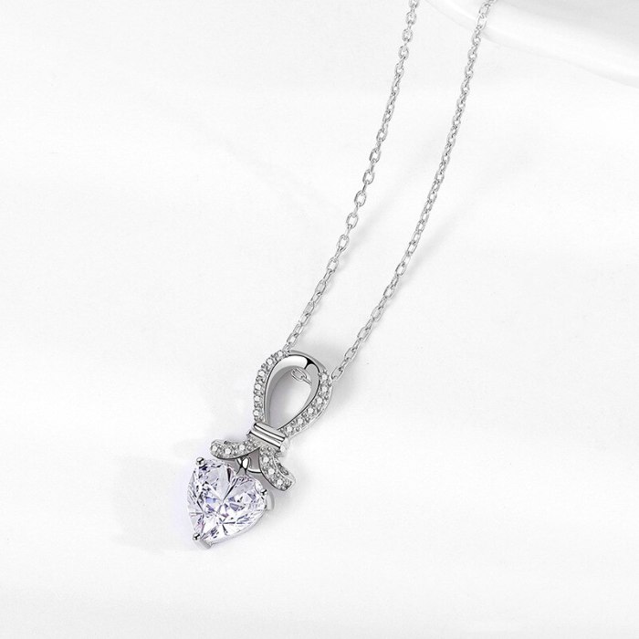 S925 Sterling Silver Zircon Pendant Creative Love Diamond Necklace Clavicle Chain MlYA0100