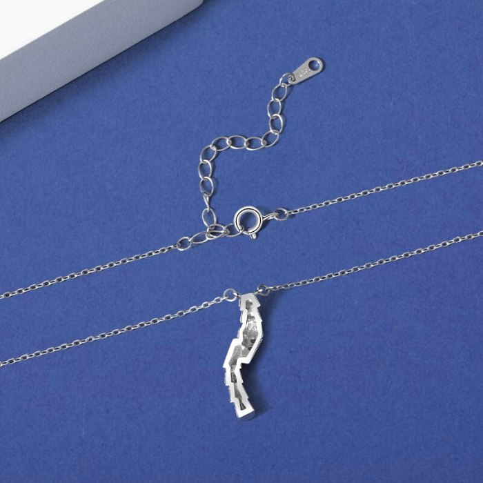 S925 Sterling Silver Triangle Geometric Necklace Female Cross Chain Pendant Clavicle Chain MlA2056
