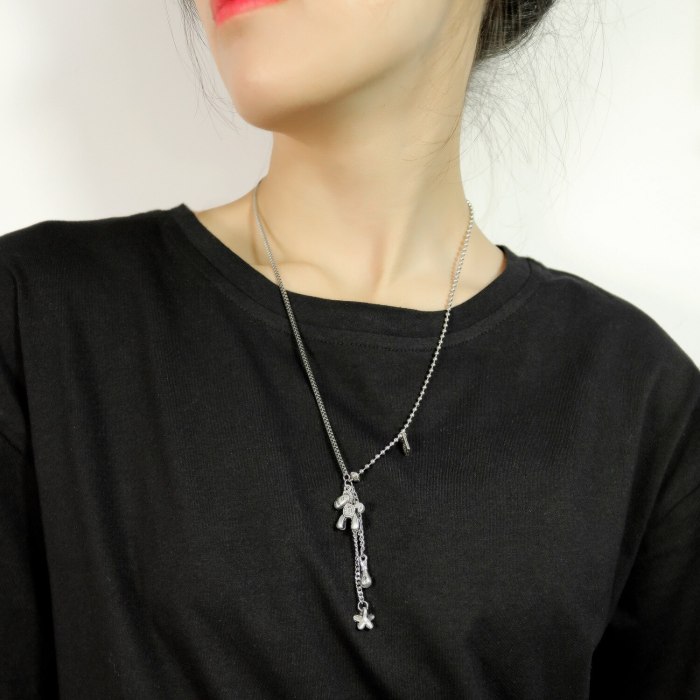 Korean Ins Creative Right now have money to spend Alloy Taser Pendants Make a Fortune Pony Necklace Gb1920