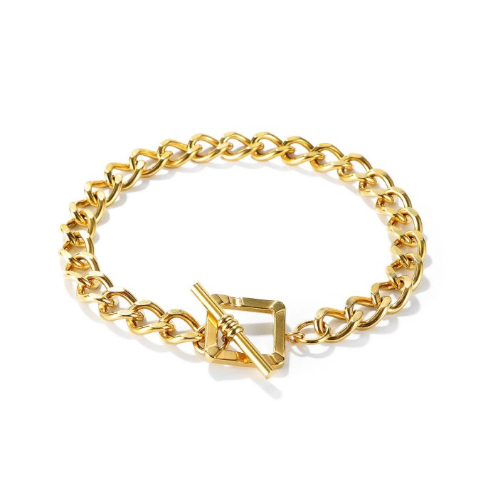 Korean Ins Niche Design Square Buckle Thick Chain Bracelet Internet Celebrity Simple All-Match Stainless Steel Bracelet Gb1148