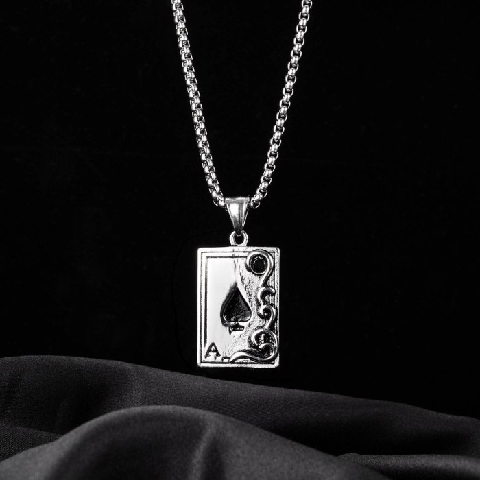European and American Personalized Poker Card Black Peach A Pendant Cool Fashion Men's Stainless Steel Necklace Gb1940