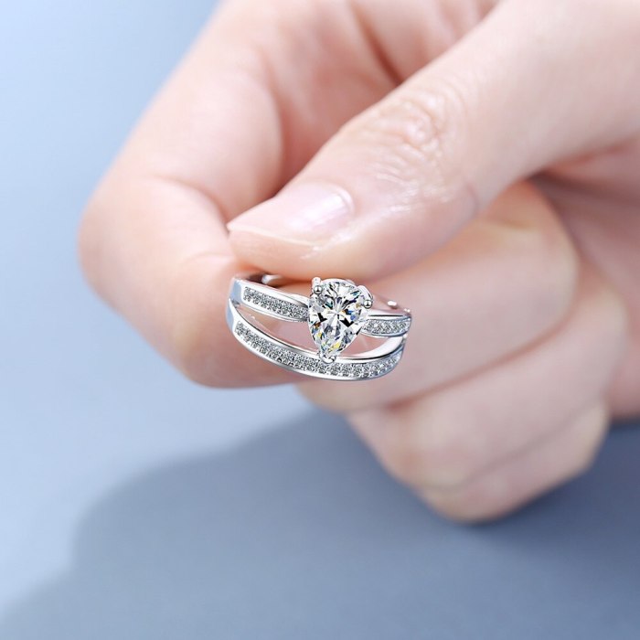 Flash Zirconium Diamond Ring Open Mouth Design Fashionable Temperament Ring Women's Ring Bracelet Xzjz384