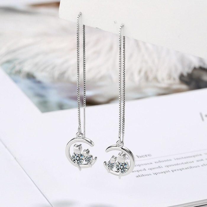 Hanging Earrings Female Korean Mori Style Fresh Inlaid Zirconium Diamond Hanging Earrings Hollow Ear Chain Ear Rings Xzeh619