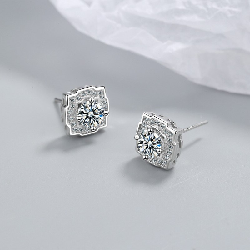 Fresh Elegant Zircon Diamond Hollow Square Sweet Earrings Super Flash Earrings Xzed914