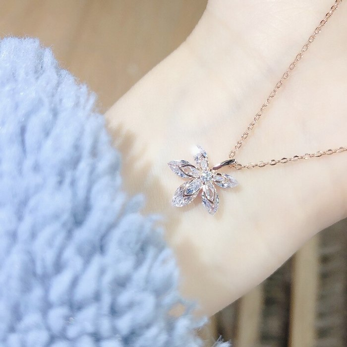 Dongdaemun Fashion Micro Zircon-Laid Necklace Women Snake Bones Chain Simple Student Art Flowers  Chain Jewelry Wholesale yh439