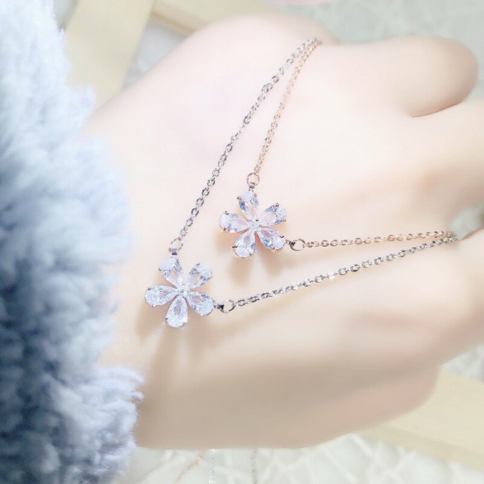 Korean Student Girlfriends Gift Necklace Women's Clavicle Chain Flower Pendant Trendy Simple Personalized Jewelry Wholesale