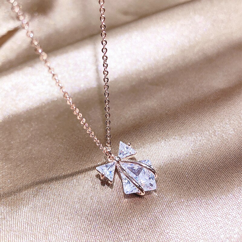 Korean Style New Necklace Female 3A Zircon Inlaid Pendant Clavicle Chain Jewelry Necklace Yhx310