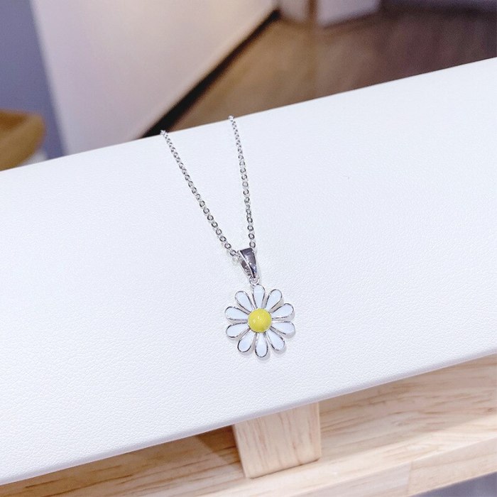Little Daisy Flower Necklace Korean Style Fresh SUNFLOWER Clavicle Necklace Pendant Female Wholesale