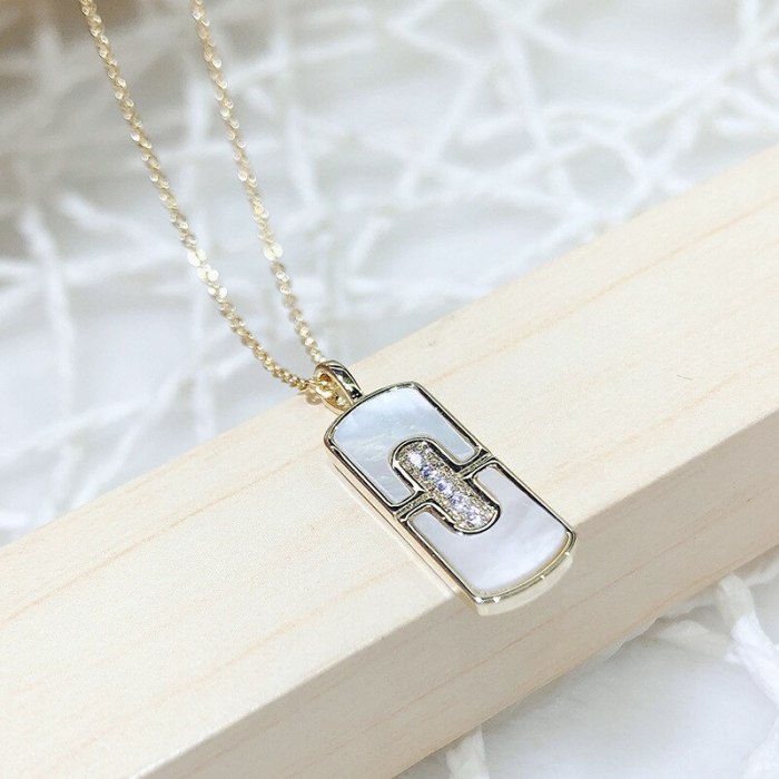 New Round Pendant Necklace for Women White Shell All-Match Clavicle Chain Pendant Jewelry