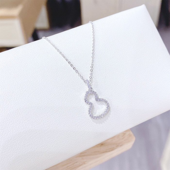Fashion Micro Inlaid Zircon Simple Gourd Necklace for Women Mori Style New Clavicle Chain Necklace Wholesale
