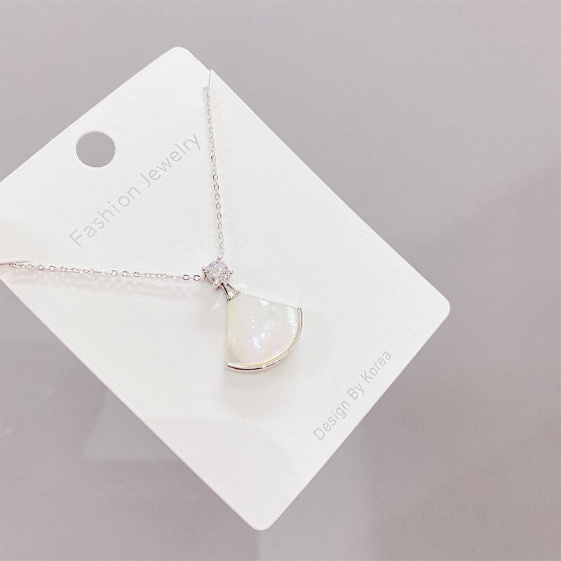 Fan-Shaped Small Skirt Necklace Female White Shell Clavicle Chain Pendant Female Necklace Jewelry Wholesale