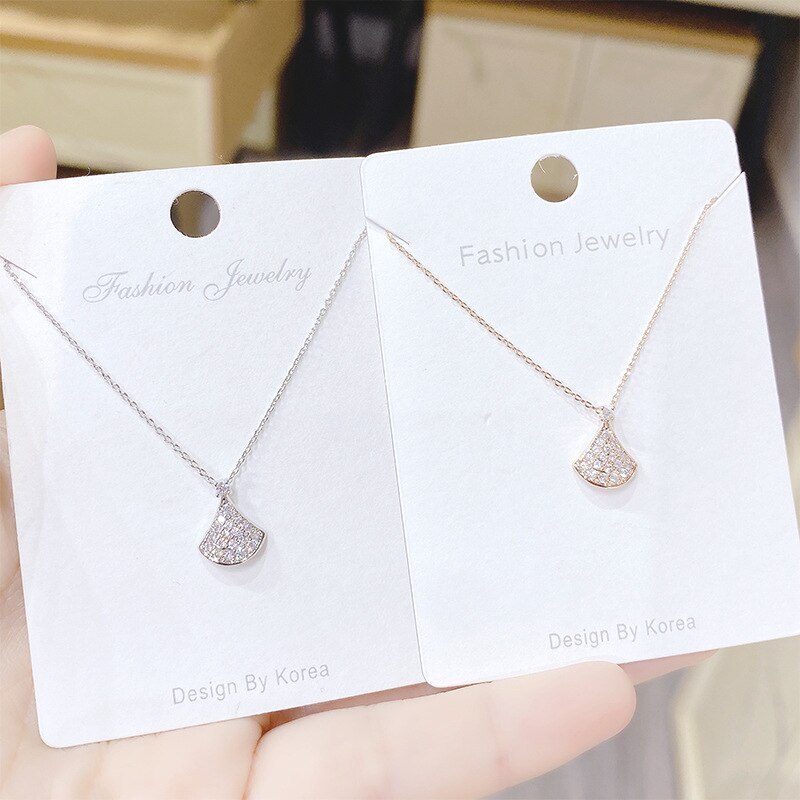 Small Skirt Clavicle Chain Necklace Japanese and Korean New Fashion Simple Temperament Girl Fan Necklace Wholesale