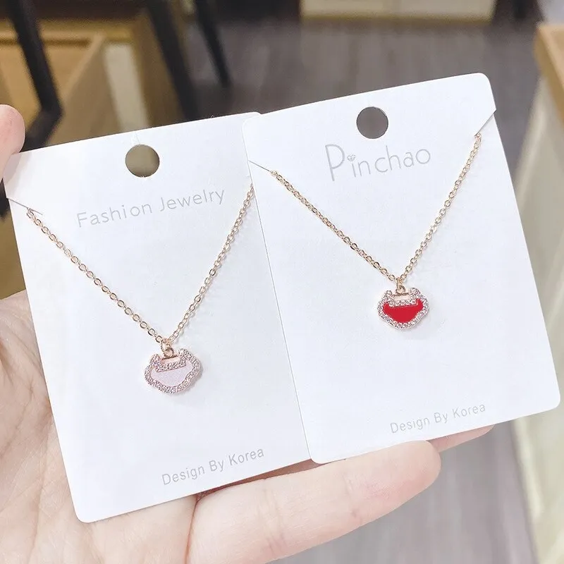Necklace Rose Gold White Shell Diamond Necklace Clavicle Chain Lock of Good Wishes Pendant Women's Jewelry