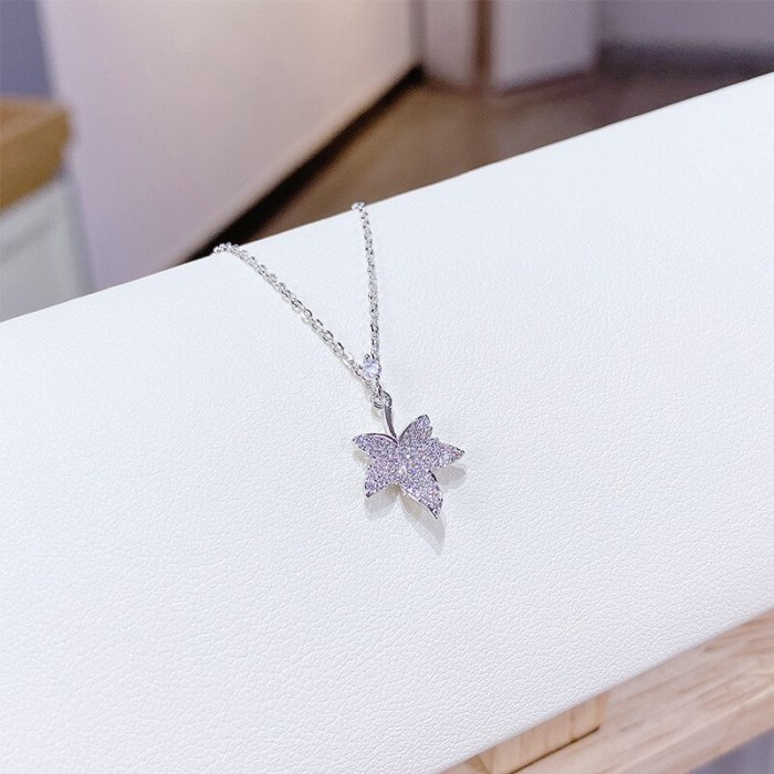 Korean Style Fashion Necklace Female Maple Leaf Clavicle Chain Trendy Ins Clavicle Chain Necklace Female