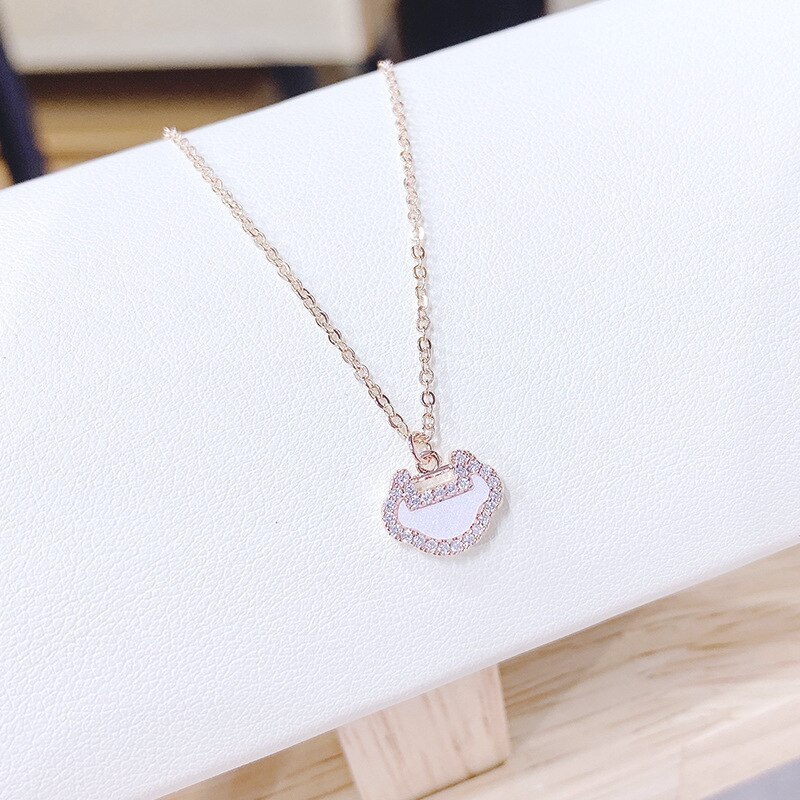 Necklace Rose Gold White Shell Diamond Necklace Clavicle Chain Lock of Good Wishes Pendant Women's Jewelry