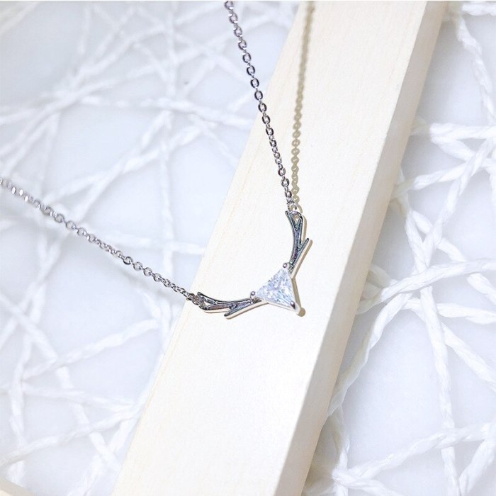 Bright Zircon Antlers Necklace Korean Versatile Creative New Clavicle Chain Girls' Jewelry Fashion Necklace Gift for Girlfriend